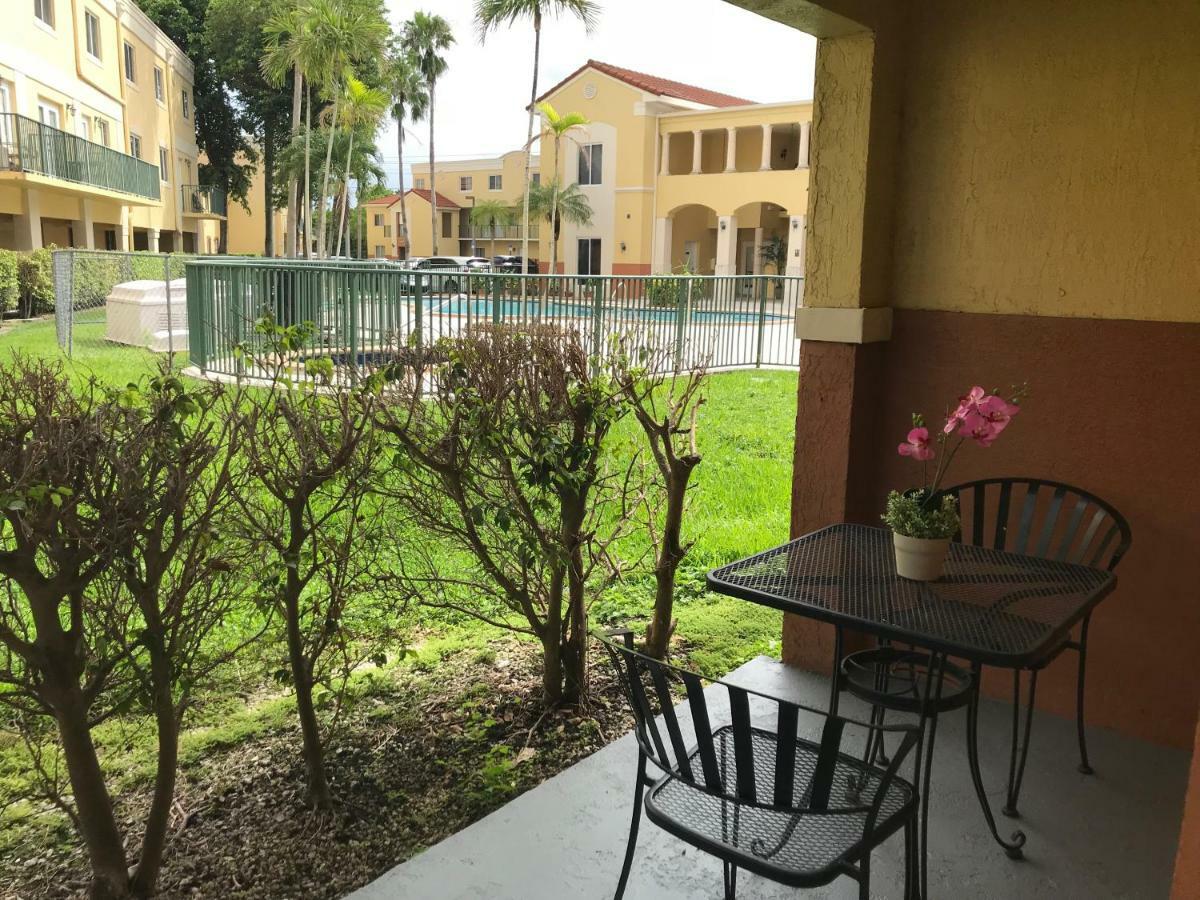 Shamrock Kendall Apartment Miami Luaran gambar